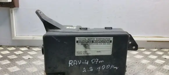 Toyota RAV 4 (XA30) Fuse box set 8266242190