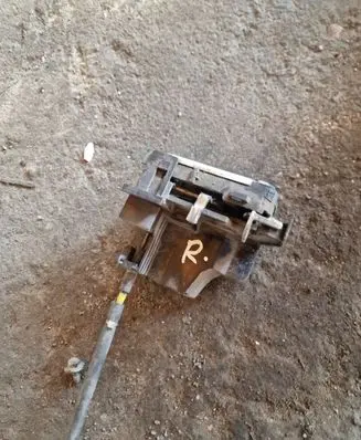 Fiat Doblo Front door lock