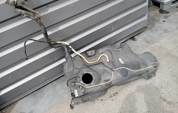 Seat Leon (5F) Fuel tank 5Q0201085