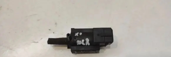 BMW X1 E84 Vacuum valve 7810831 70231800 13T247