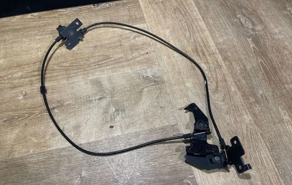 Engine bonnet (hood) release handle