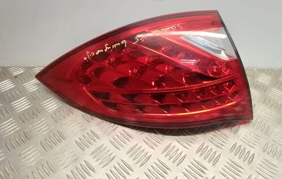 Porsche Cayenne (92A) Rear/tail lights 7P5945095AA