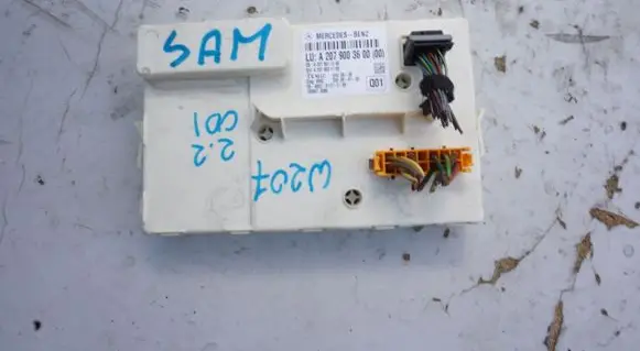 Mercedes-Benz E C207 W207 Door control unit/module A2079003600