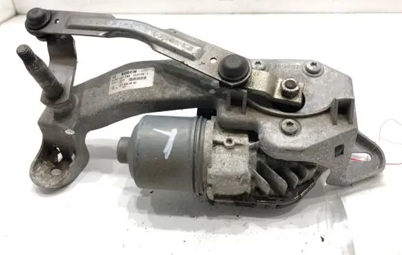 Front wiper linkage and motor
