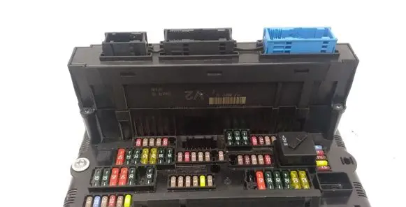 BMW 5 F10 F11 Fuse module 317033442E 270413 9252815