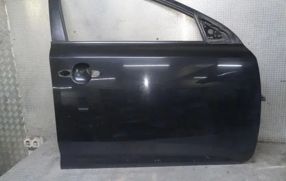 KIA Ceed Front door