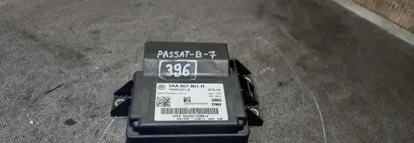 Volkswagen PASSAT B7 Hand brake control module 3AA907801H