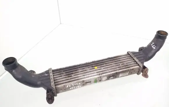 Mercedes-Benz C W202 Intercooler radiator A2025001100 43682