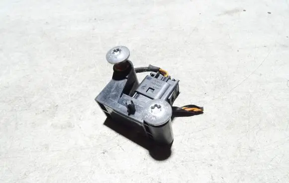 BMW 5 E60 E61 Airbag deployment crash/impact sensor 6977398