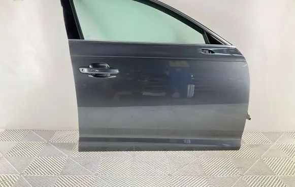 Audi A4 S4 B9 Front door
