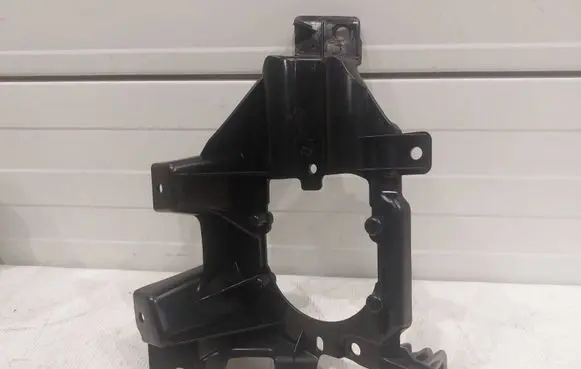 Ford Ranger Fog light bracket KB3B15266AE KB3Z15266E