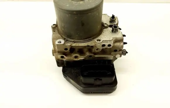 Toyota RAV 4 (XA40) ABS Pump 4454042311 8954142581