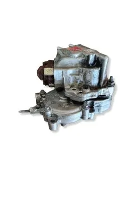 Ford Mondeo MK V Fuel injection high pressure pump 28384347 9674984480
