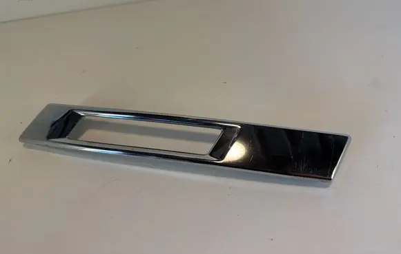 BMW 7 F01 F02 F03 F04 Fender trim (molding) 27008018