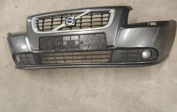 Volvo V50 Front bumper 30744966