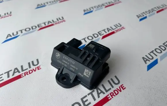 BMW 5 F10 F11 Glow plug pre-heat relay 8519472 0522140104
