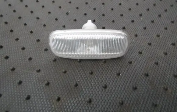 Audi A6 S6 C5 4B Front fender indicator light 4b0949127