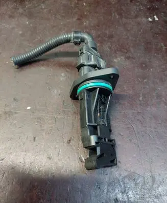 KIA Sorento Mass air flow meter 94081b