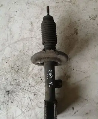 Peugeot 308 Front shock absorber/damper