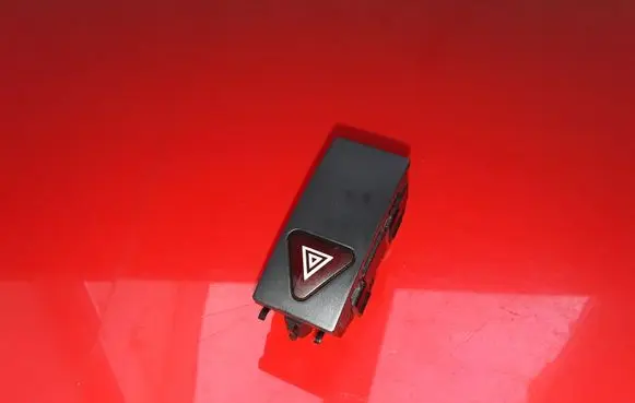 Mercedes-Benz E W212 Hazard light switch 2129052300 33692512