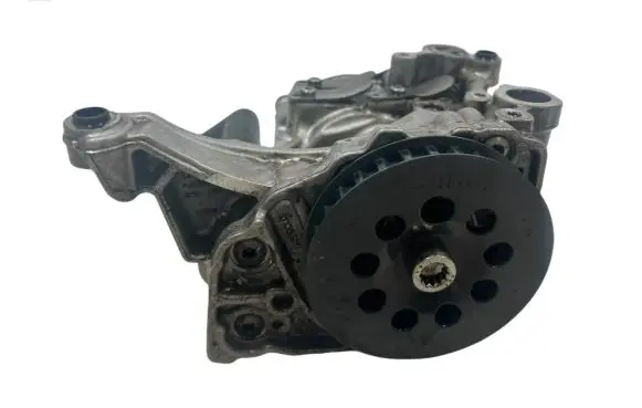 Skoda Superb B8 (3V) Oil pump 04L145208K 085516 010815