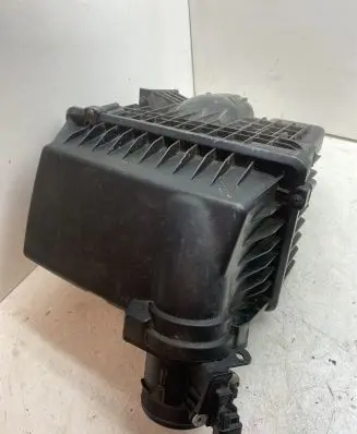 Citroen DS5 Air filter box 9653388980
