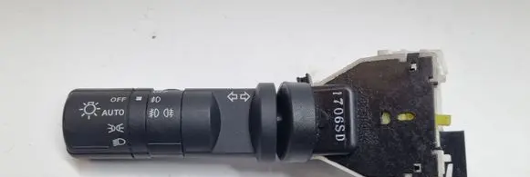 Nissan Qashqai Indicator stalk 14425