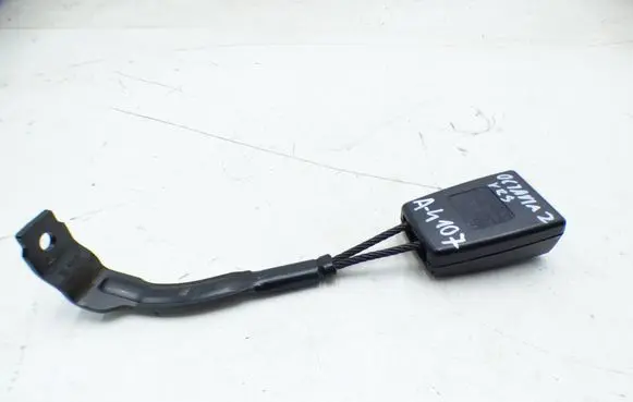 Skoda Octavia Mk2 (1Z) Front seatbelt buckle 1Z2858471C 01092010