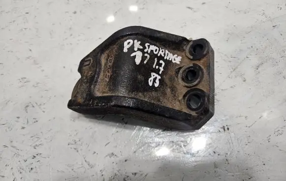 KIA Sportage Engine mounting bracket FCD450