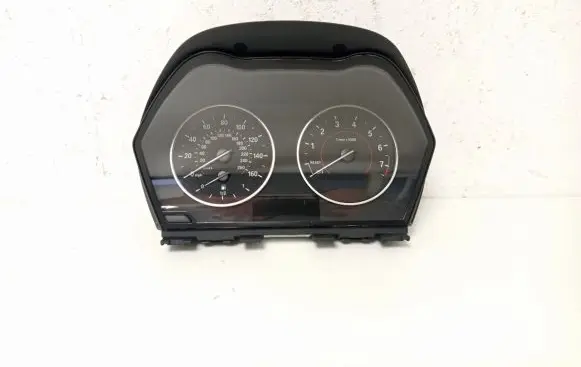 BMW 1 F20 F21 Speedometer (instrument cluster) 9287465