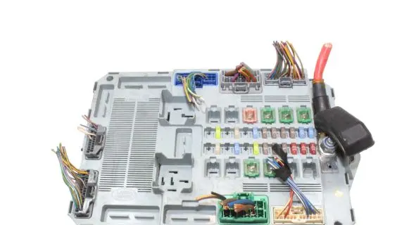 Jaguar XF X250 Fuse module DX2314D628AF 7370071940