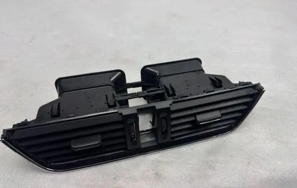 Skoda Octavia Mk3 (5E) Dash center air vent grill 5E0820951A 5E0820951