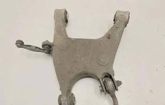 BMW 5 F10 F11 Rear upper control arm/wishbone 6865898