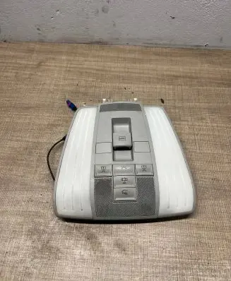 Mercedes-Benz E W212 Front seat light A2129060800 A2129060200 A2129028900
