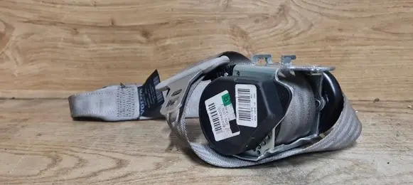 Volvo C70 Front seatbelt 30730793