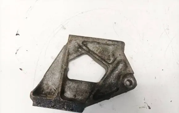 KIA Ceed Engine mounting bracket