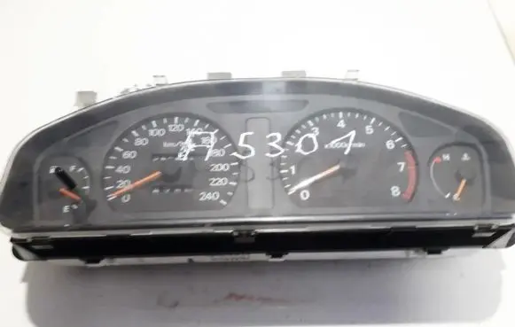 Mitsubishi Galant Speedometer (instrument cluster) MR444006 257310-3921