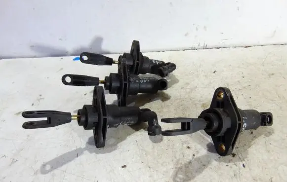 Mitsubishi Colt Clutch slave cylinder A4542900004