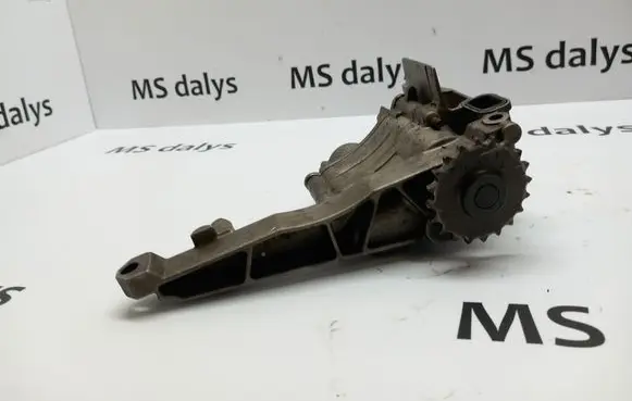 Mercedes-Benz E W211 Oil pump A6421810547 6421810547