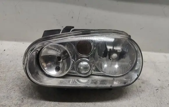 Volkswagen Golf IV Headlight/headlamp