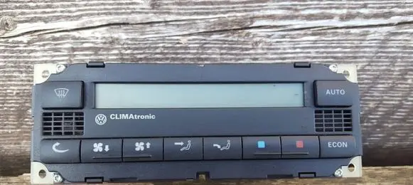 Volkswagen PASSAT B5 Climate control unit 3B1907044B