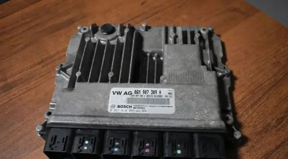 Porsche Cayenne (9Y0 9Y3) Trunk lid opening control unit 
