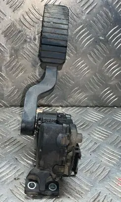 Renault Laguna II Accelerator throttle pedal 8200003392 6PV00811901 045102