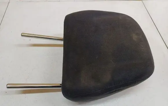 Nissan Tiida C11 Front seat headrest 
