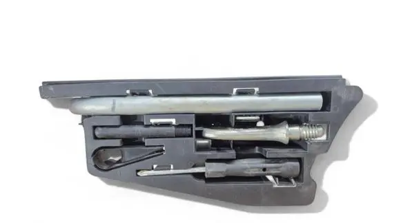Audi A6 S6 C6 4F Tool set 4F5012111 8e0805616d 8n0012219