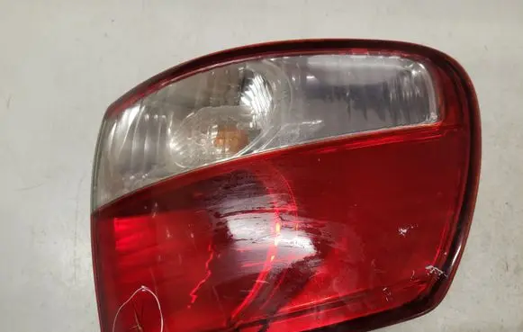 Toyota Avensis Verso Rear/tail lights 4457