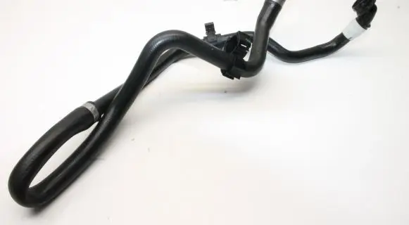 BMW i4 Engine coolant pipe/hose 8477902