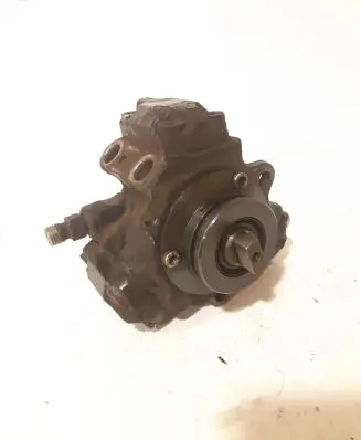 Opel Corsa C Fuel injection high pressure pump 55185549