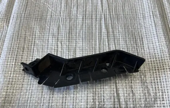 Land Rover Discovery Sport Front bumper mounting bracket FK72-17E783-AC