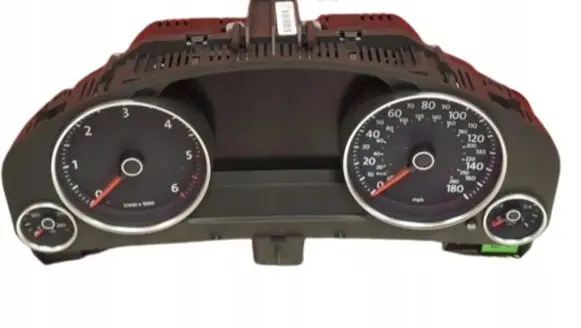 Volkswagen Touareg II Speedometer (instrument cluster) 7P6920983A